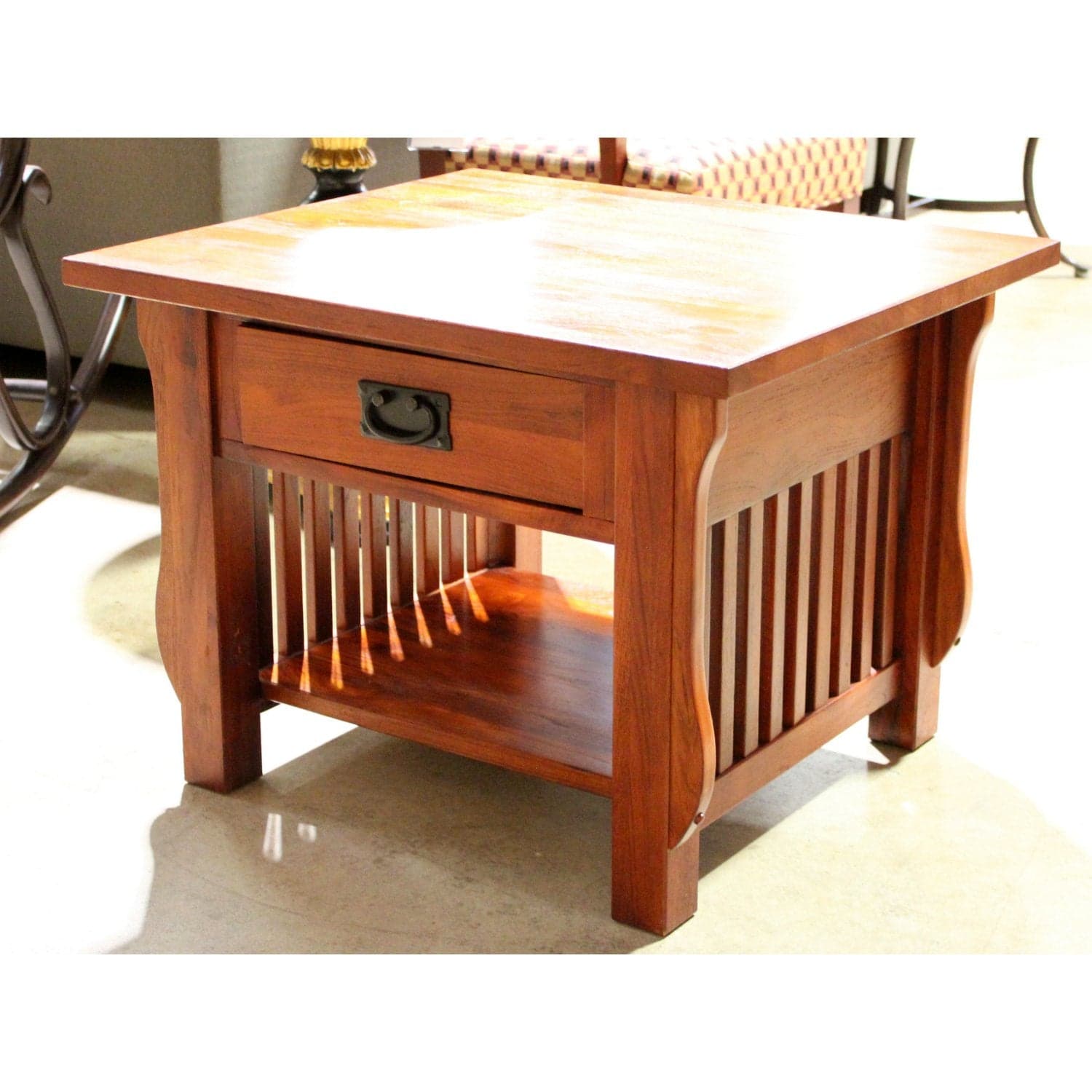 America the Beautiful Dreamer Mission Style End Table - Thumbnail 4