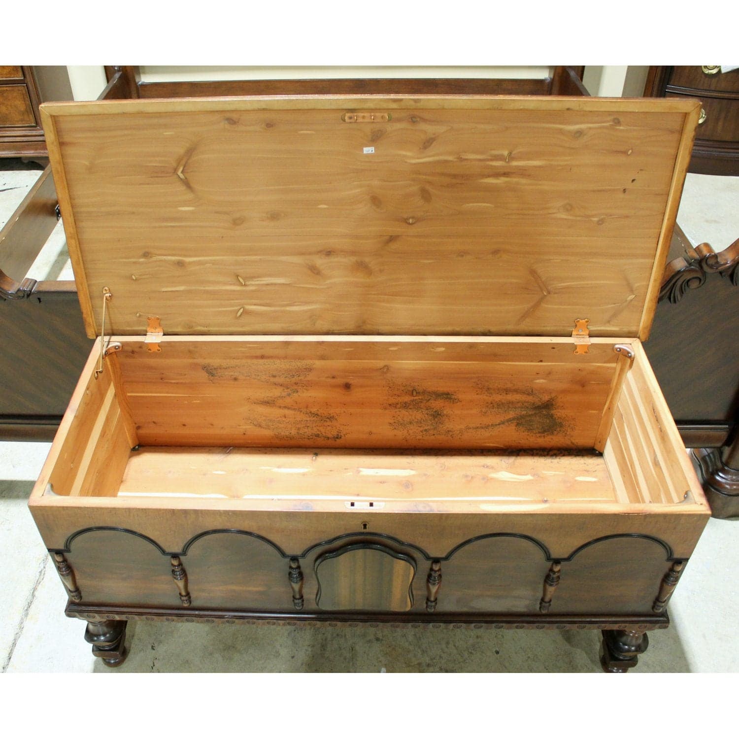 Vintage Blanket Chest - Dark Brown - Thumbnail 2