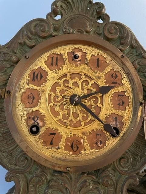 French Mantel 19th Century Clock Sculpture w Key JS45-10764 - Thumbnail 4