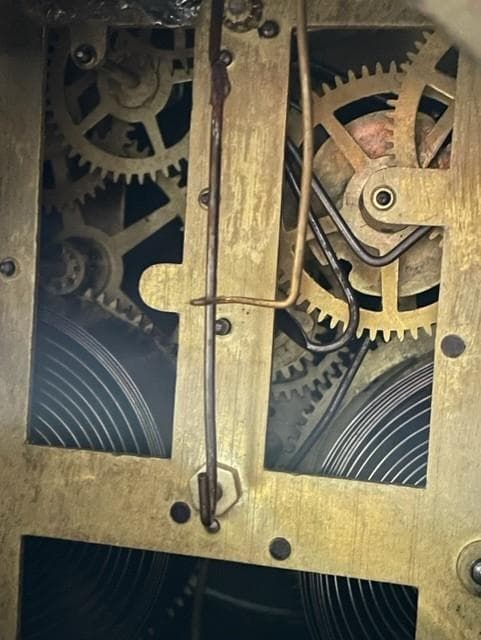 French Mantel 19th Century Clock Sculpture w Key JS45-10764 - Thumbnail 7