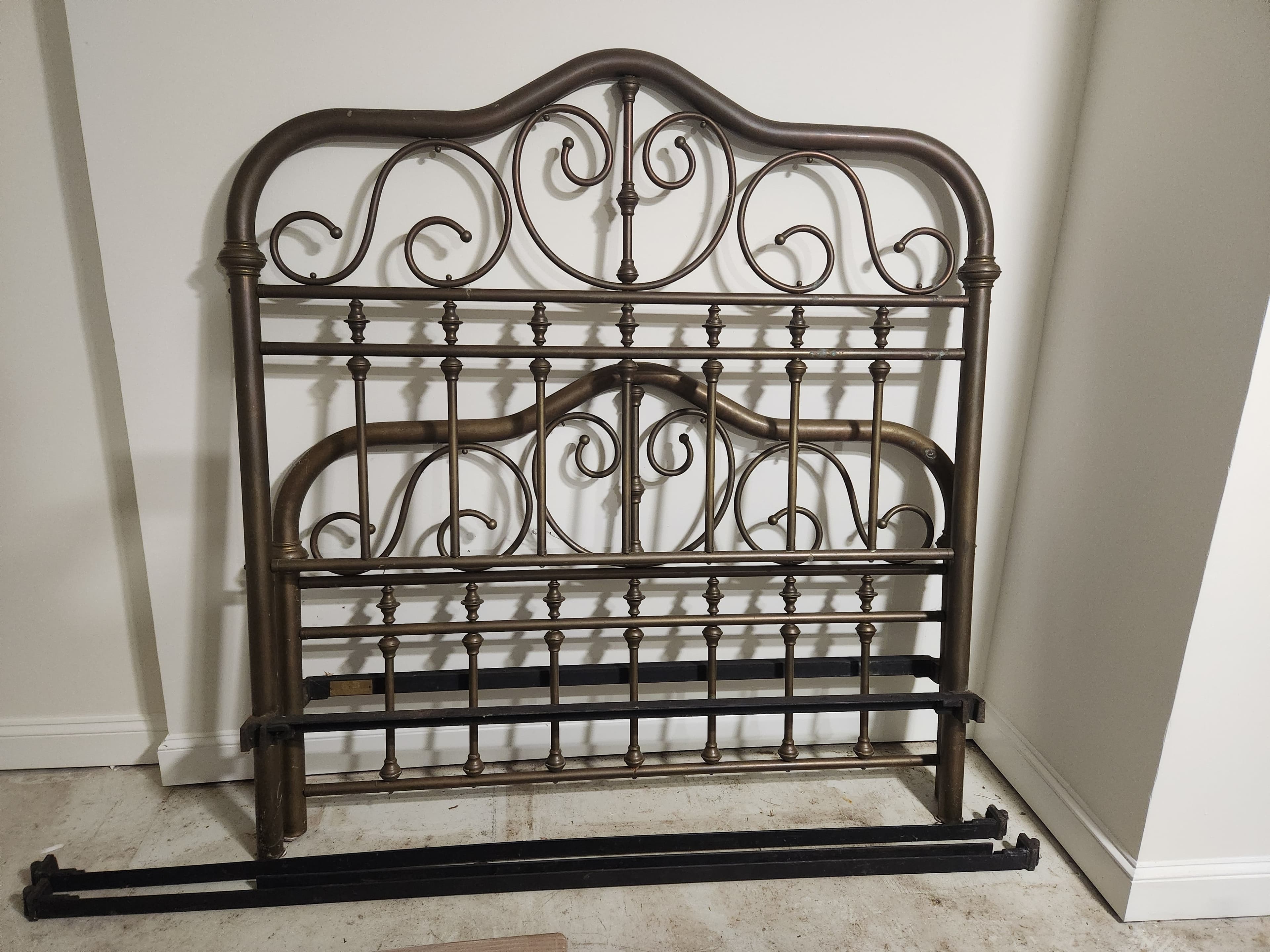 Queen Brass Heavy Duty Bronze Bed GBH-1 - Image 1