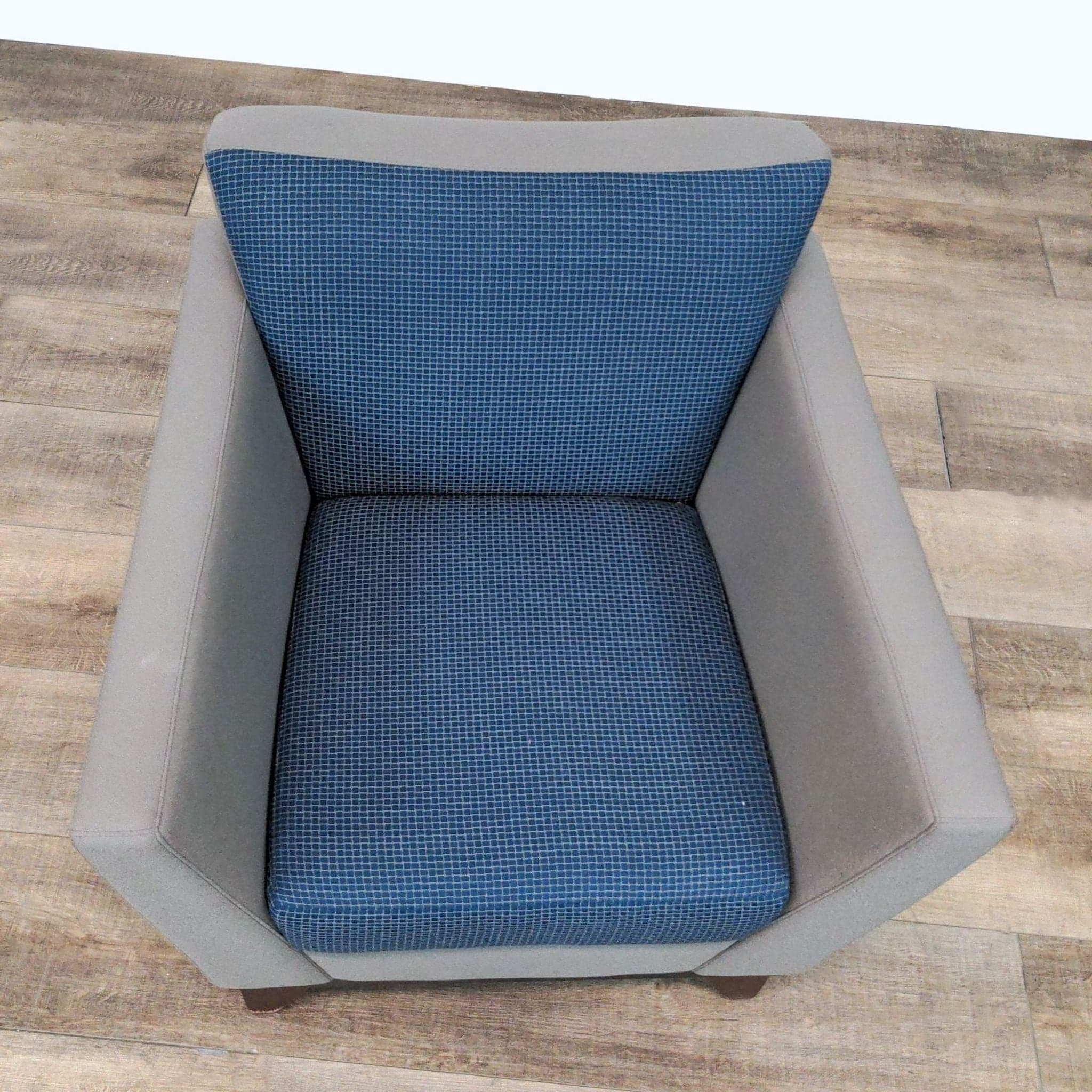 Huddle Commercial Grade Office Chair by Arcadia Chair Company - Thumbnail 4