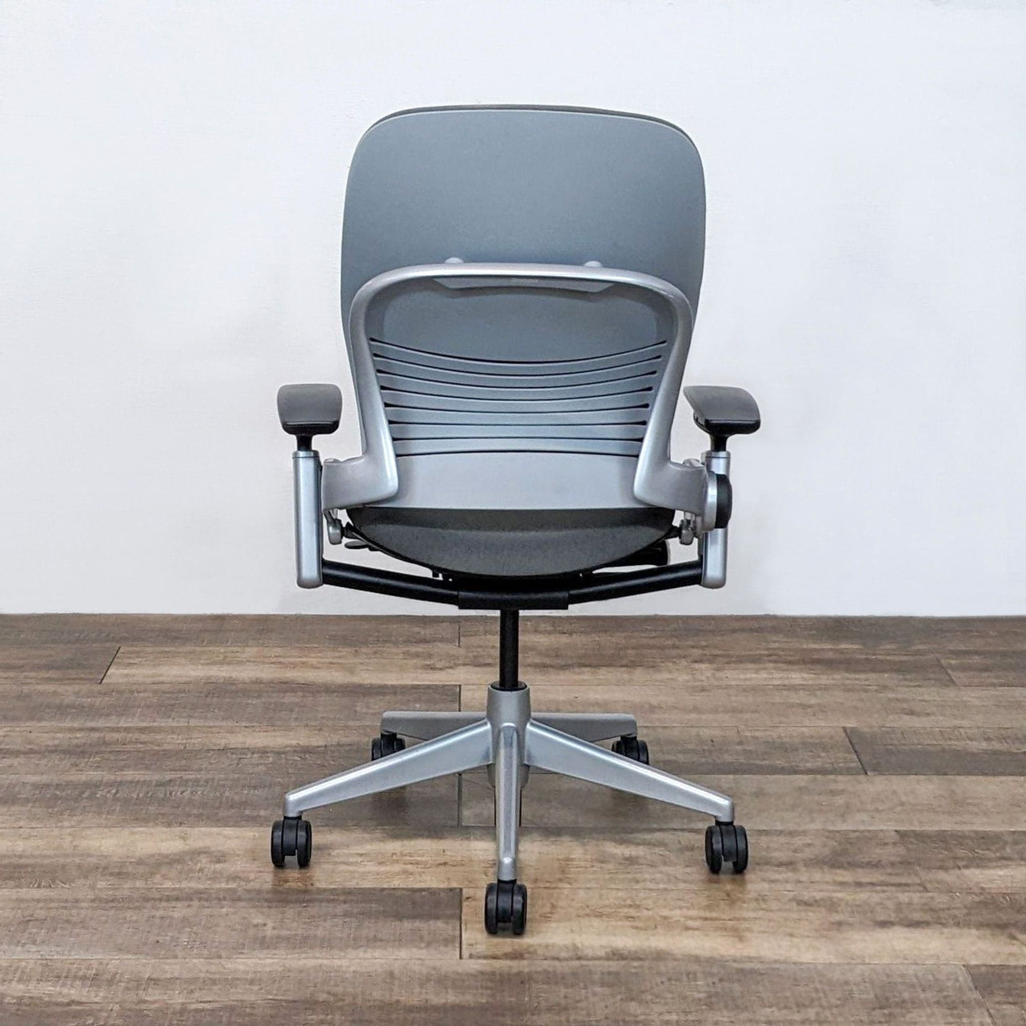 Steelcase Leap Ergonomic Office Chair - Thumbnail 3