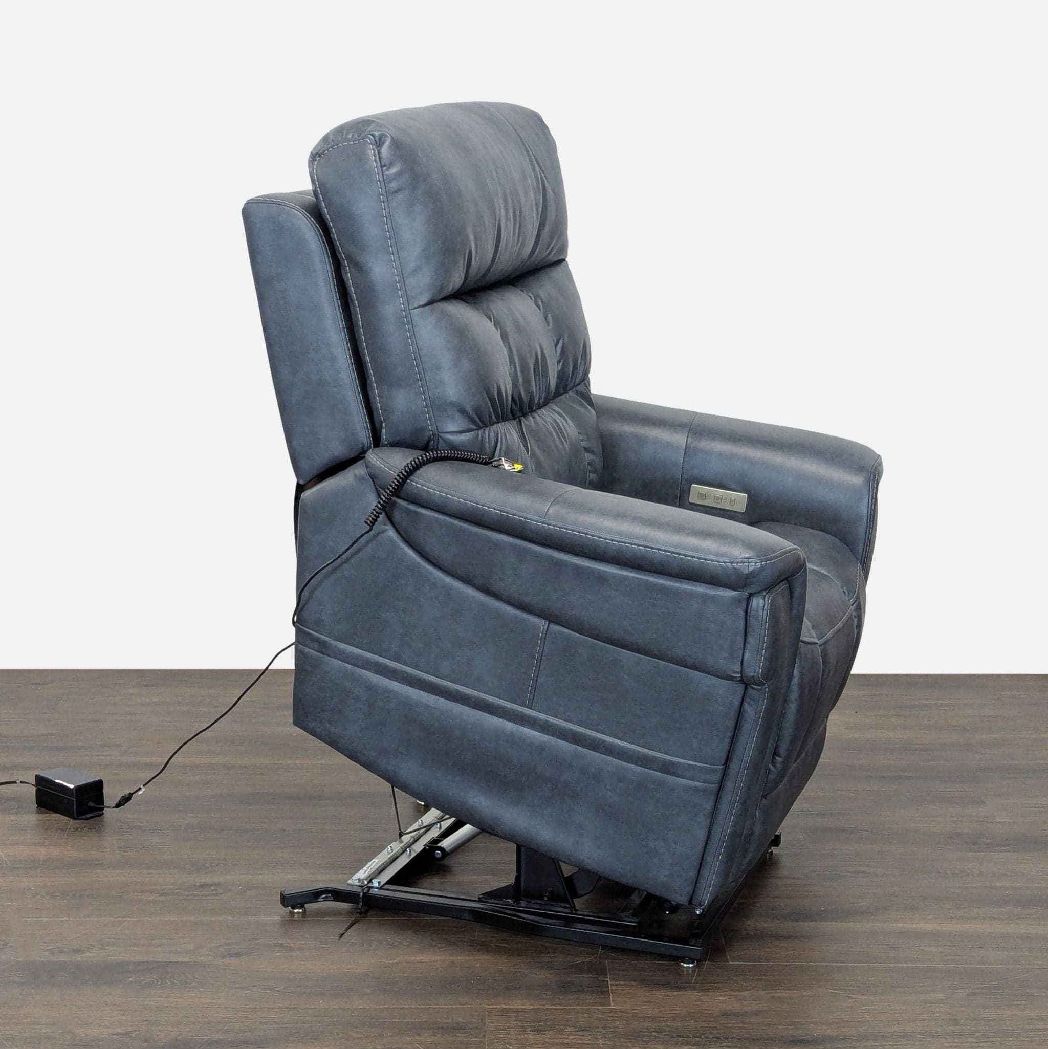 Pride Mobility Ultra PLR-4955 Electric Recliner Lift Chair - Thumbnail 2
