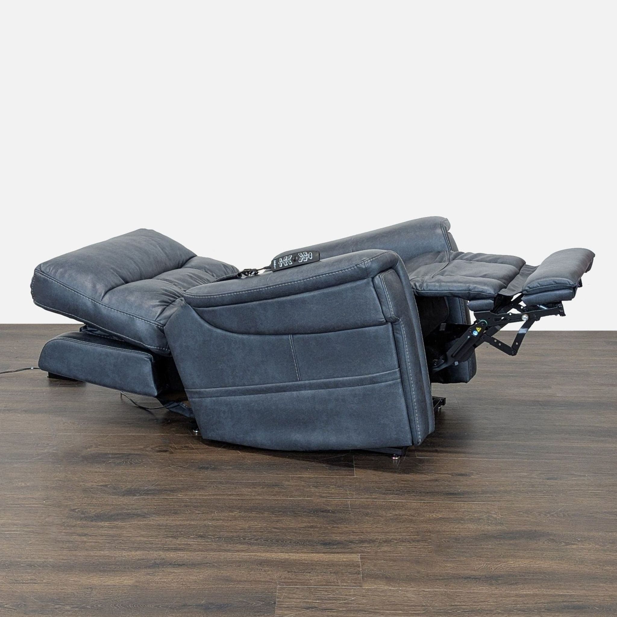 Pride Mobility Ultra PLR-4955 Electric Recliner Lift Chair - Thumbnail 7