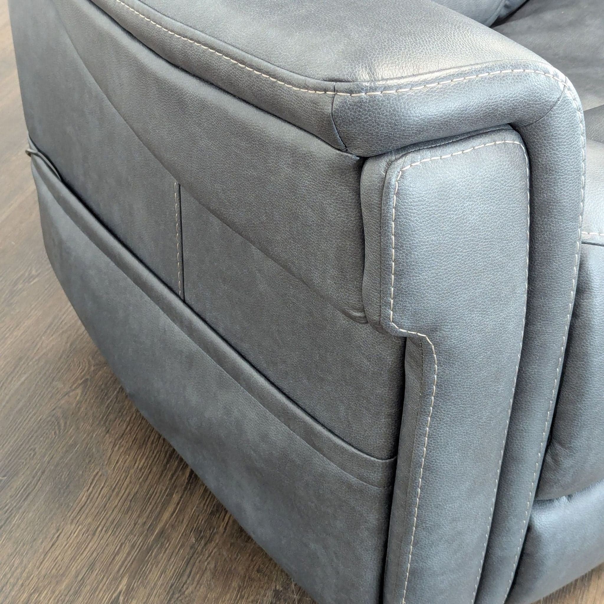 Pride Mobility Ultra PLR-4955 Electric Recliner Lift Chair - Thumbnail 9