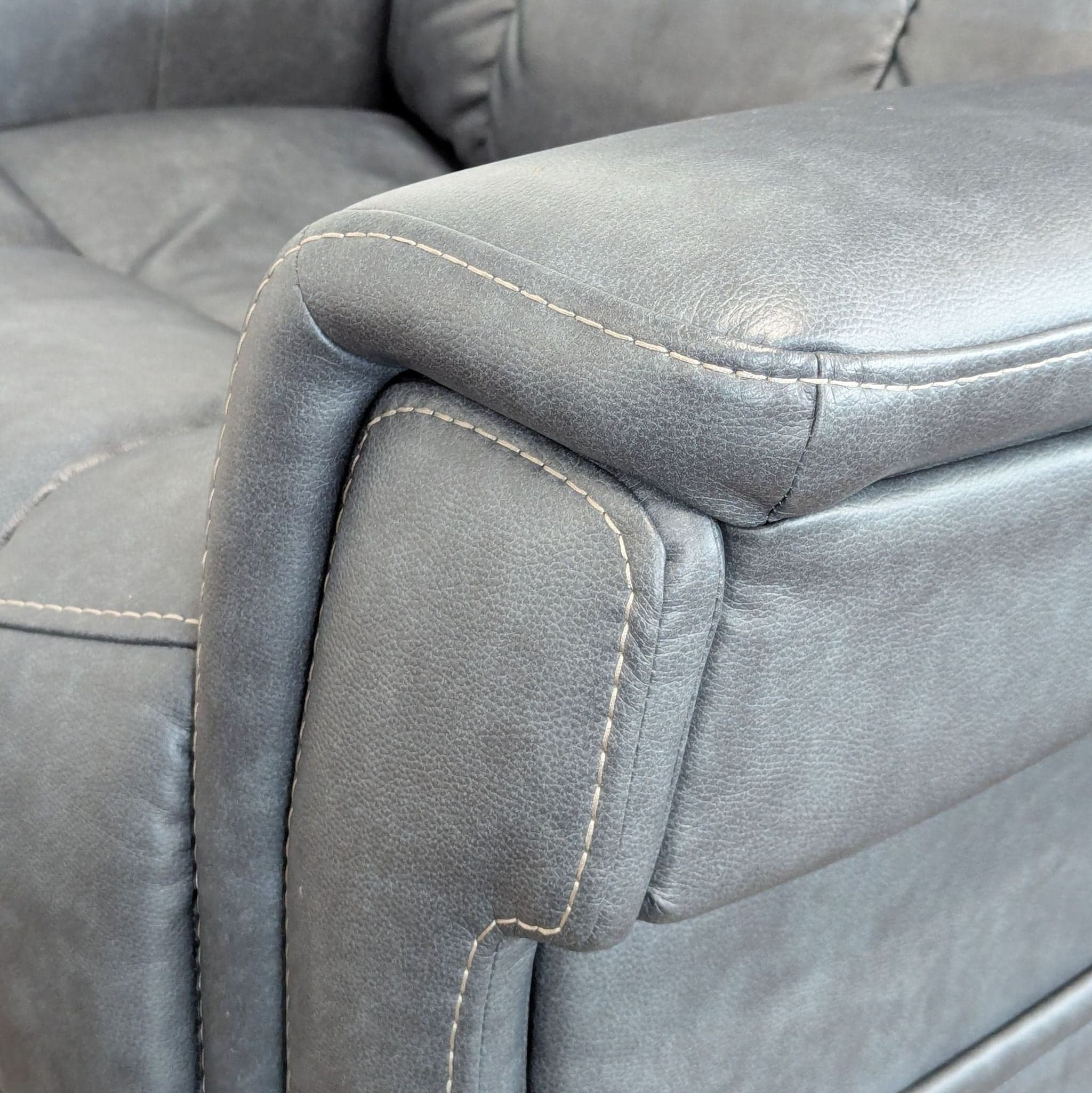 Pride Mobility Ultra PLR-4955 Electric Recliner Lift Chair - Thumbnail 8