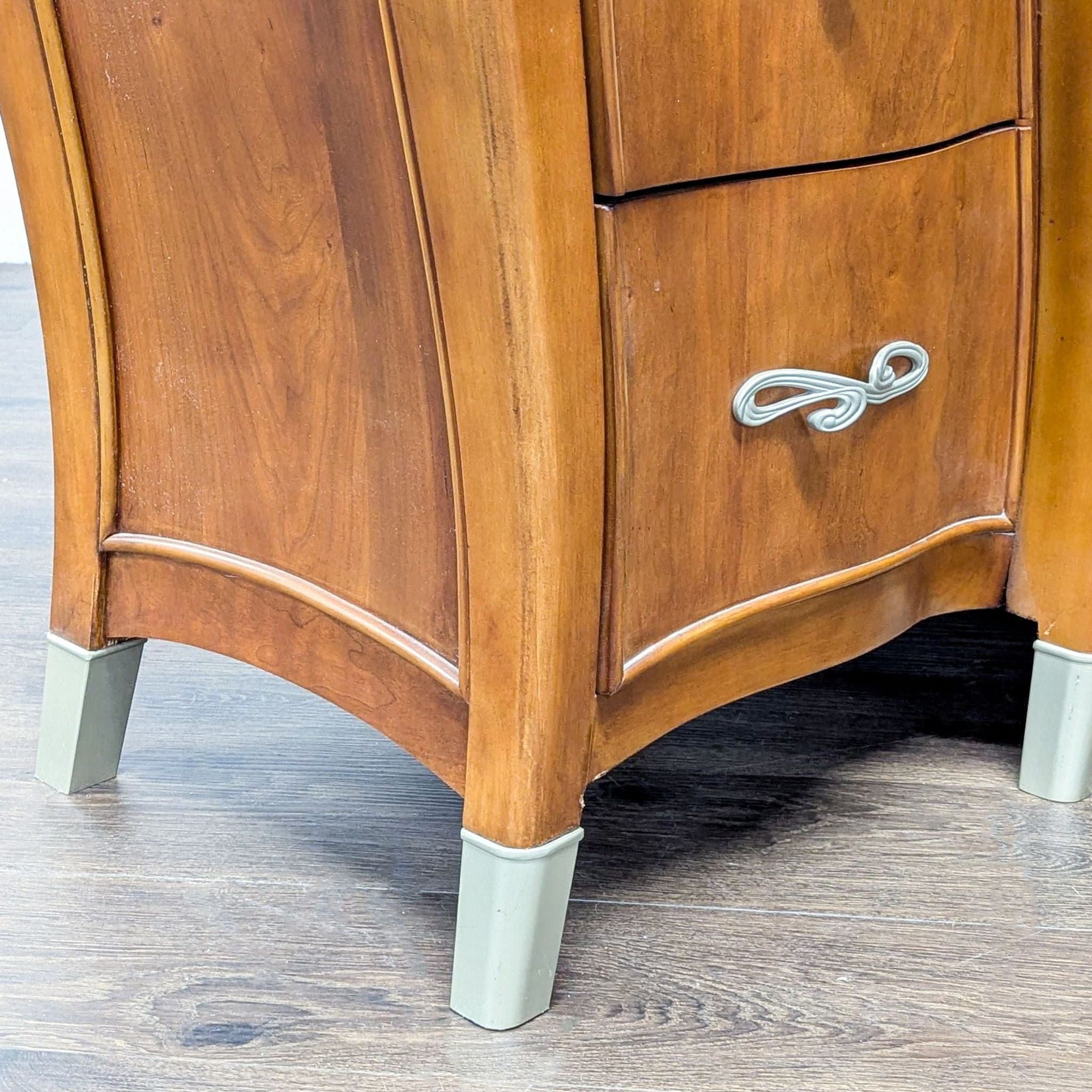 Michael Amini Elegant Wood Dresser with Mirror and Multiple Drawers - Thumbnail 9