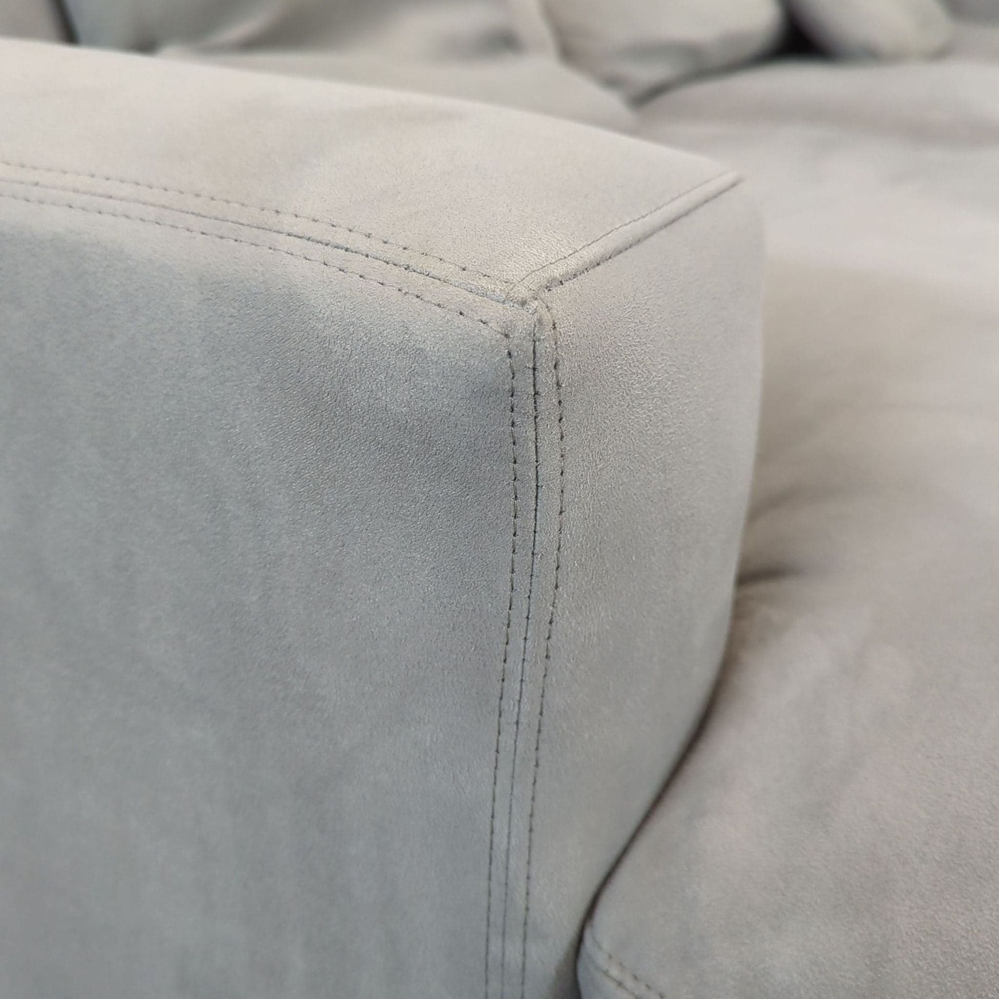 Room and Board Metro Gray Sectional Sofa with Chaise - Thumbnail 7
