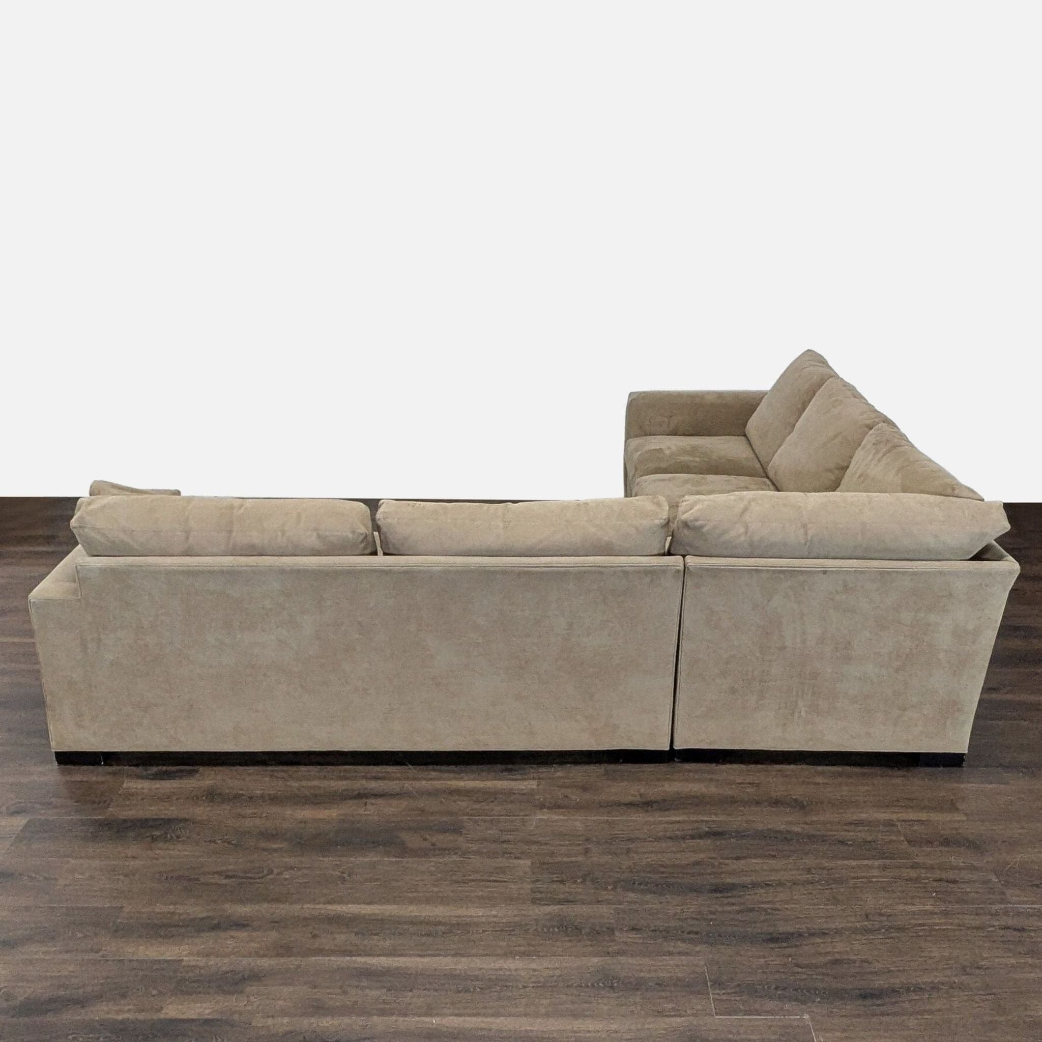 Room & Board Sectional Sofa – Spacious and Comfortable - Thumbnail 11
