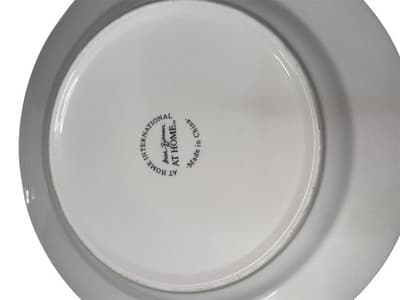 NEW Set of 2 Trish Richman AT HOME International Christmas Dinner Plates 10.5 - Thumbnail 5