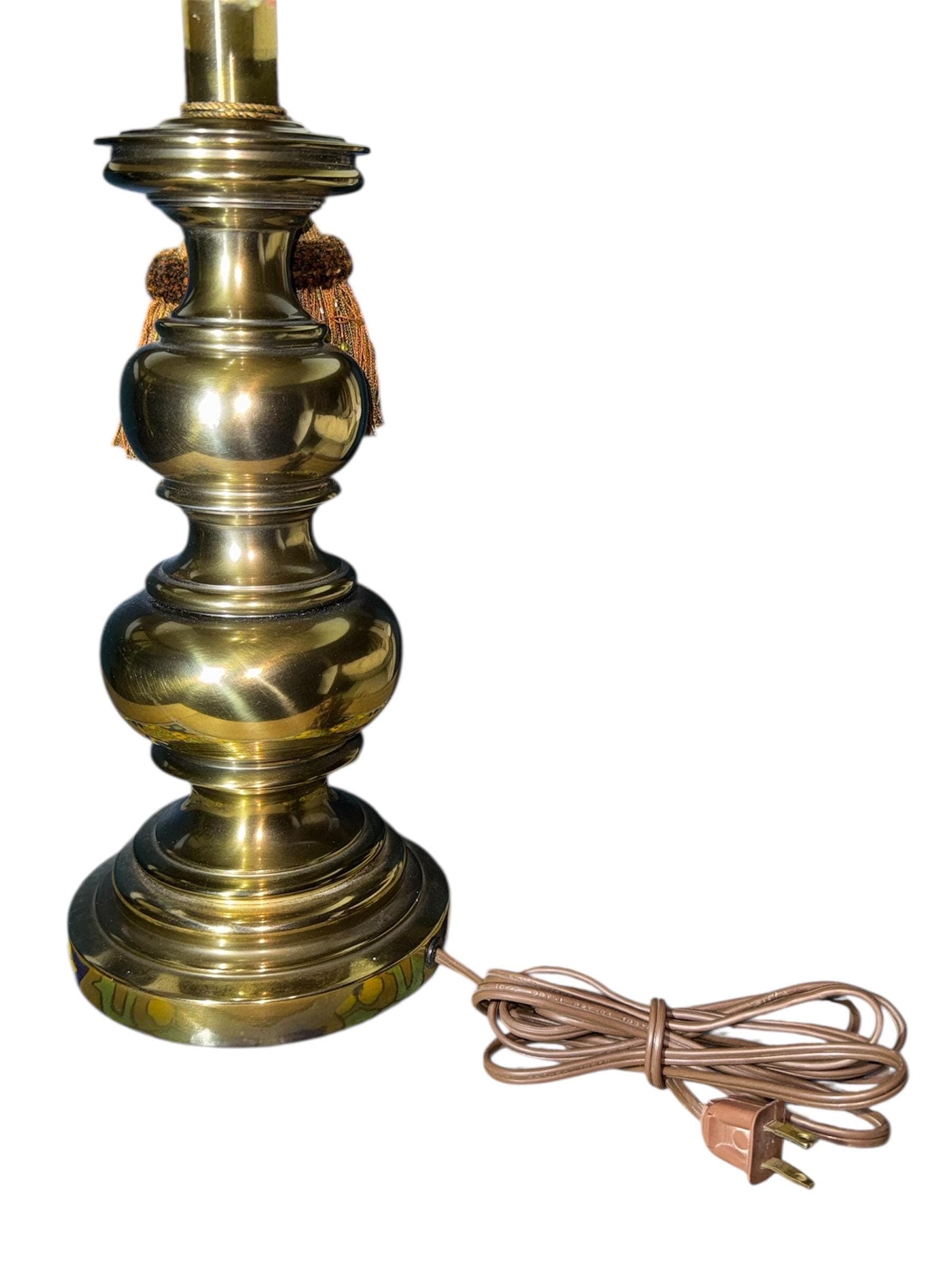 Vintage Stiffel Brass Table Lamp – Hollywood Regency Fringed Shade - Thumbnail 3