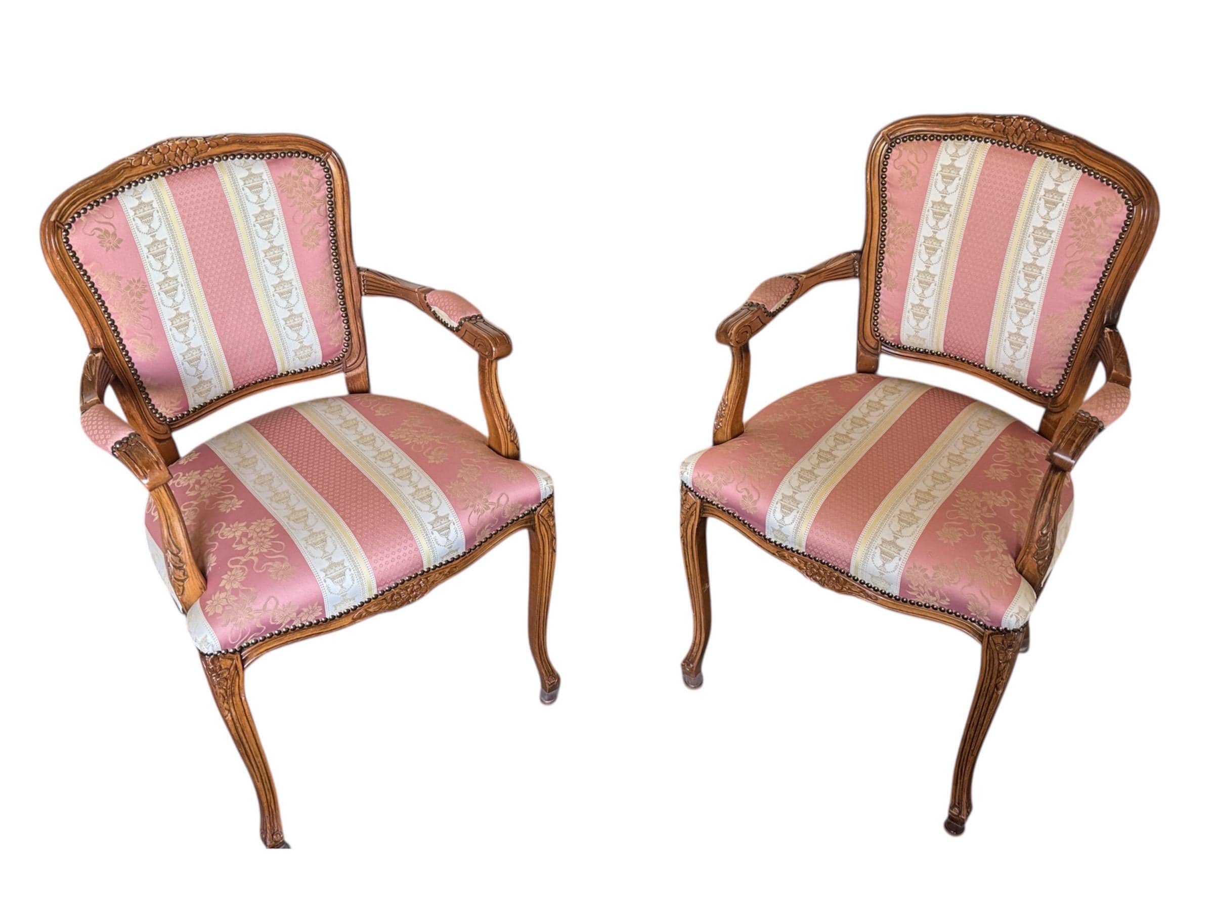 Vintage Italian Louis XV Style Armchairs – Floral Damask Fauteuils, Pair - Thumbnail 2