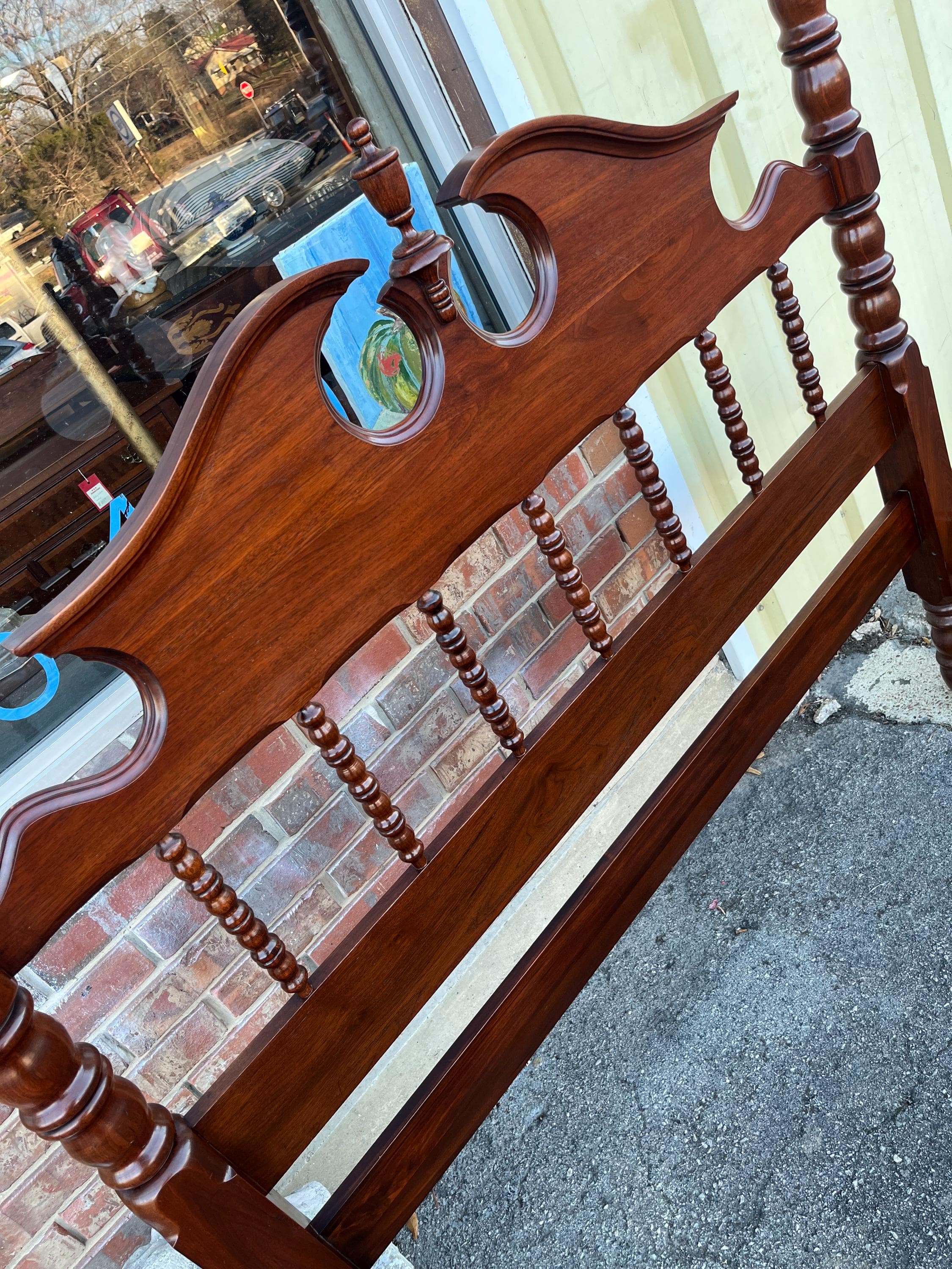 Full Size Spool Poster Bed by Davis Cabinet Co - Thumbnail 5