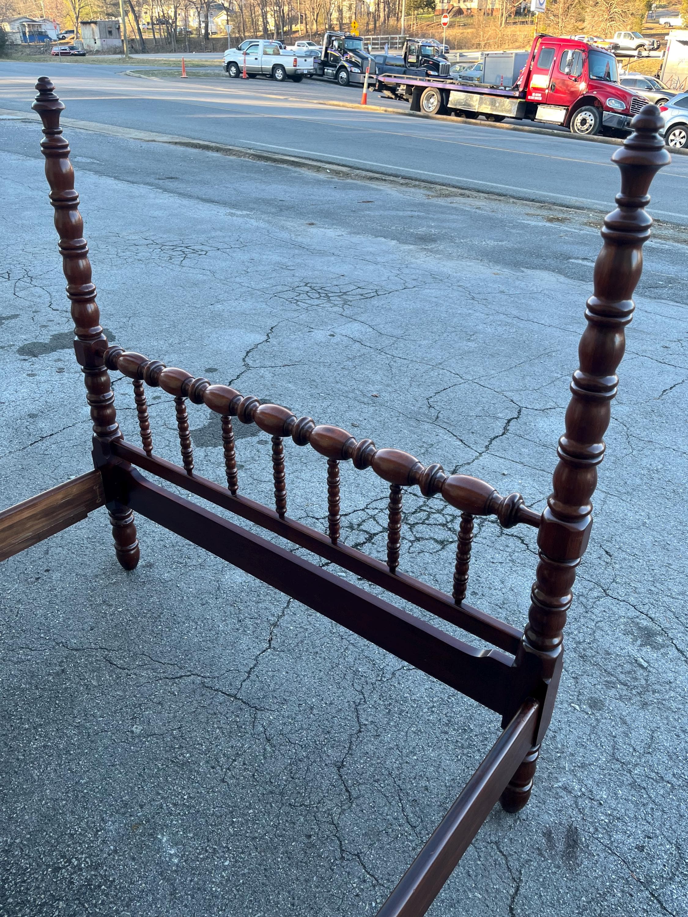 Full Size Spool Poster Bed by Davis Cabinet Co - Thumbnail 12