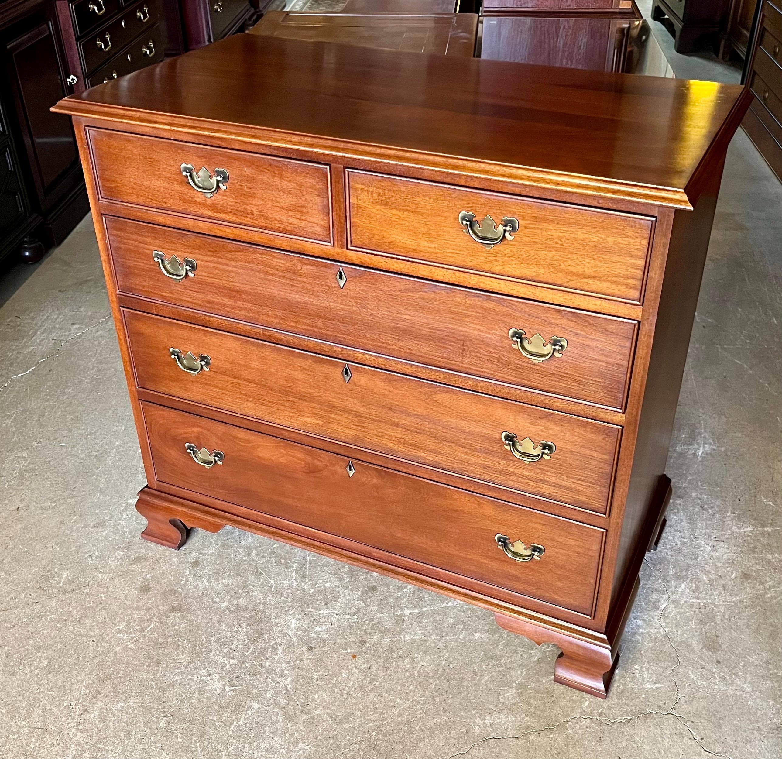 Craftique Two Over Three Drawer Chest - Thumbnail 3