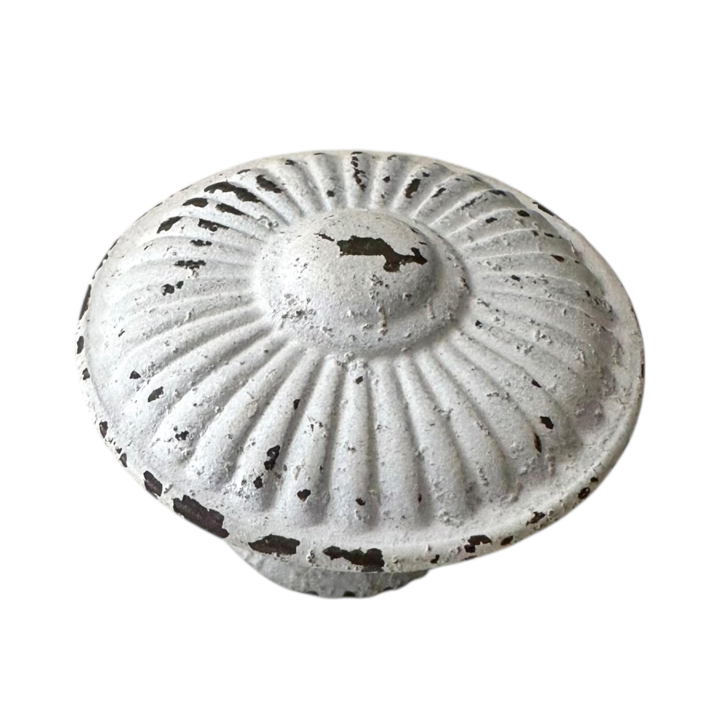 Thomasville Allegro Round Sunburst Knob Hardware - Original Vintage Brass Drawer Pull for 1970s Faux Bamboo Dresser or Nightstand - Size 1" - Thumbnail 11