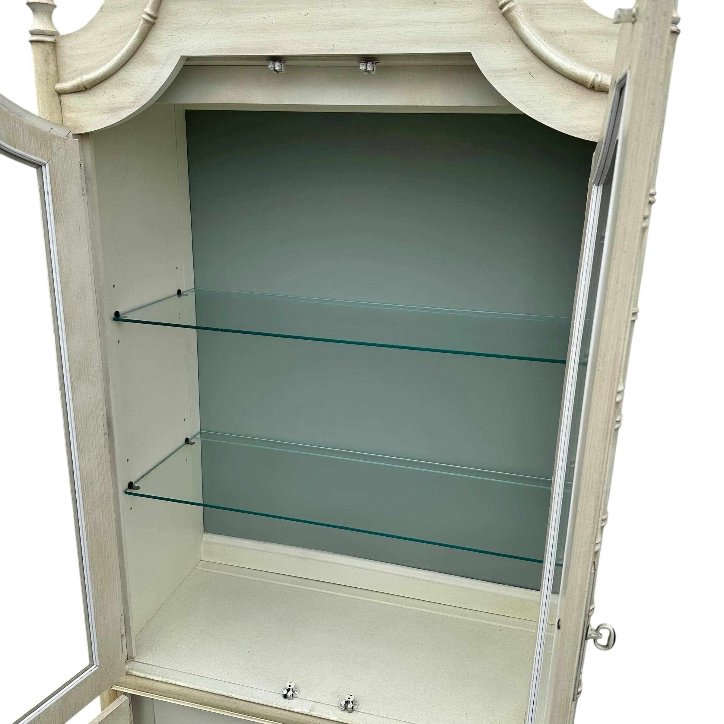 Faux Bamboo China Cabinet by Thomasville Allegro - 1970s Vintage Illuminated White Wash Chinoiserie Hollywood Regency Coastal Display - Thumbnail 4