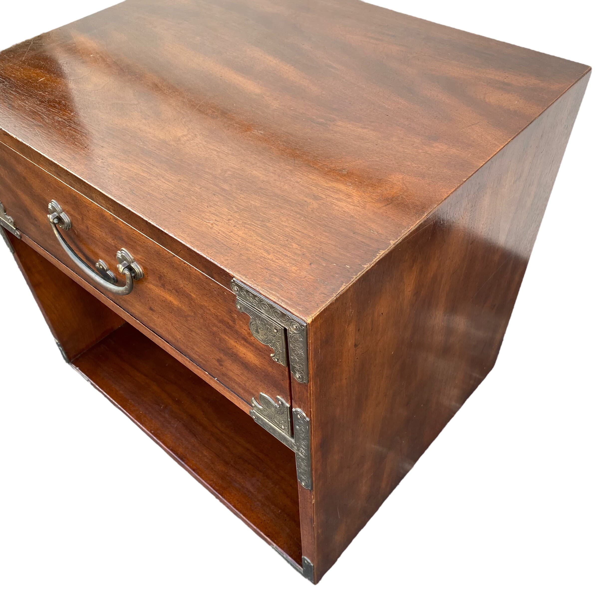 Chinoiserie Nightstand by Henredon Tansu FREE SHIPPING Vintage Dark Wood & Brass Asian Hollywood Regency Campaign Chinese Charging End Table - Thumbnail 6