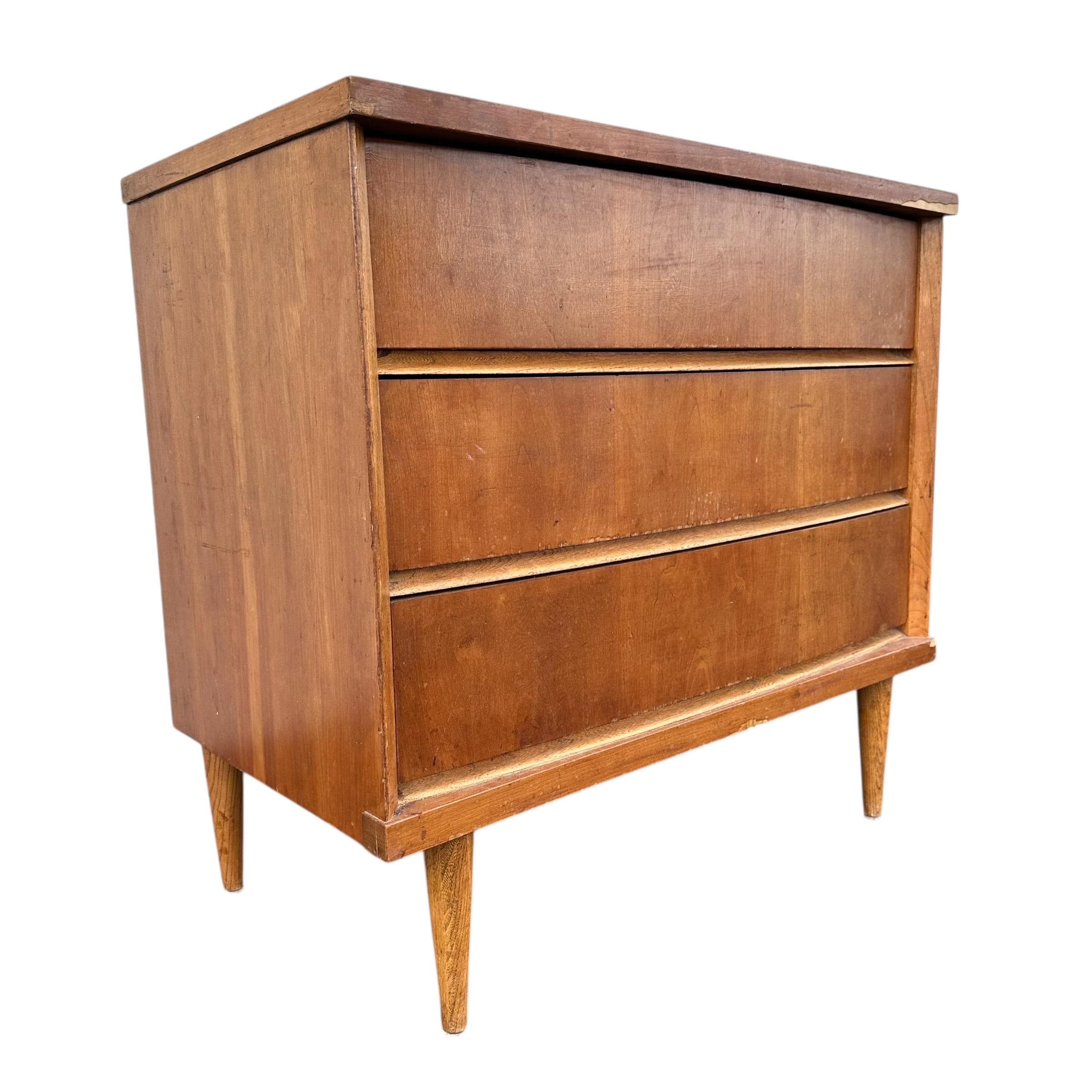 Mid Century Modern Nightstand with 3 Drawers by Bassett Tempo - 1960s Vintage Cherry Wood MCM Bachelor Chest Dresser Table - Thumbnail 9