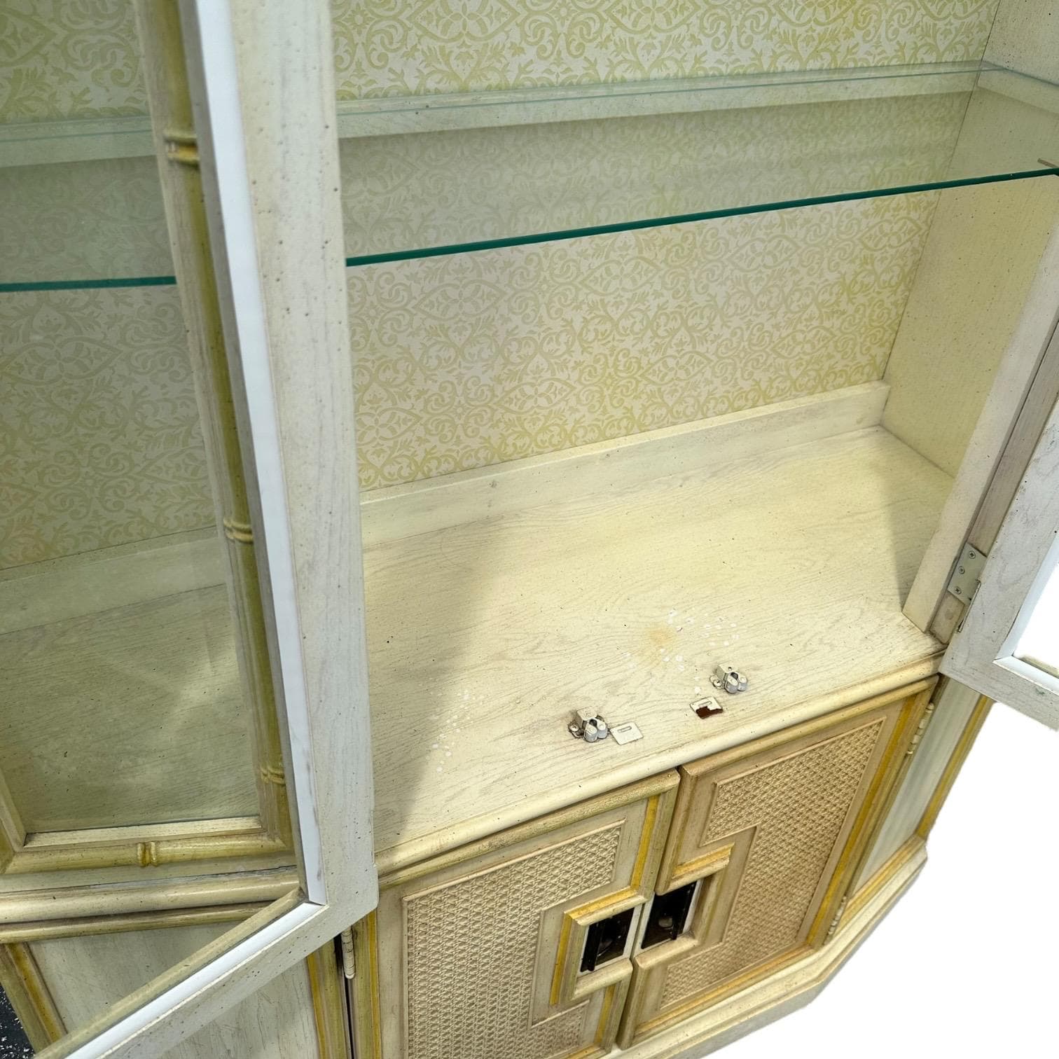 Faux Bamboo China Cabinet by Stanley - Vintage Yellow Lighted Hollywood Regency Coastal Illuminated Rattan Cane Angled Glass Display Case - Thumbnail 5