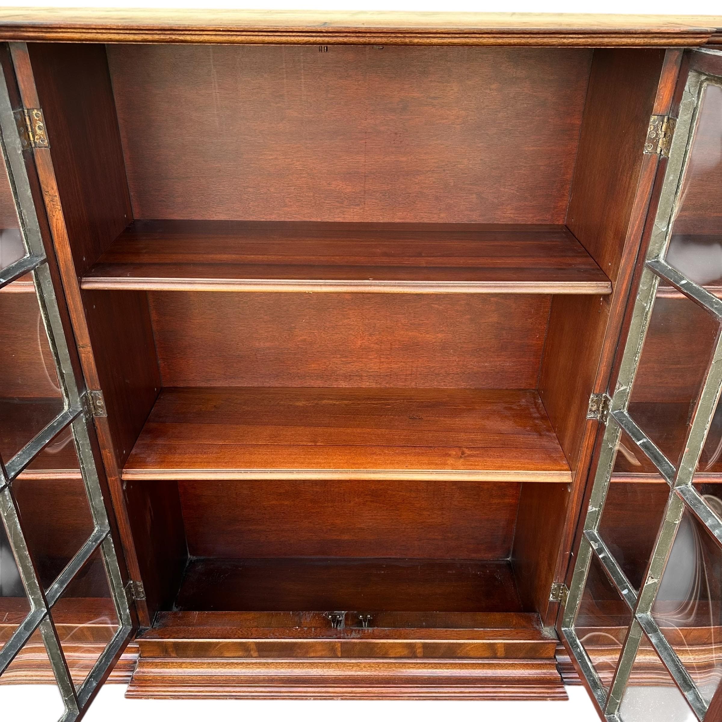 Vintage Mahogany Hutch by Mount Airy - 24 Bubble Glass Panel Doors, Skeleton Key, Display Cabinet - Thumbnail 8