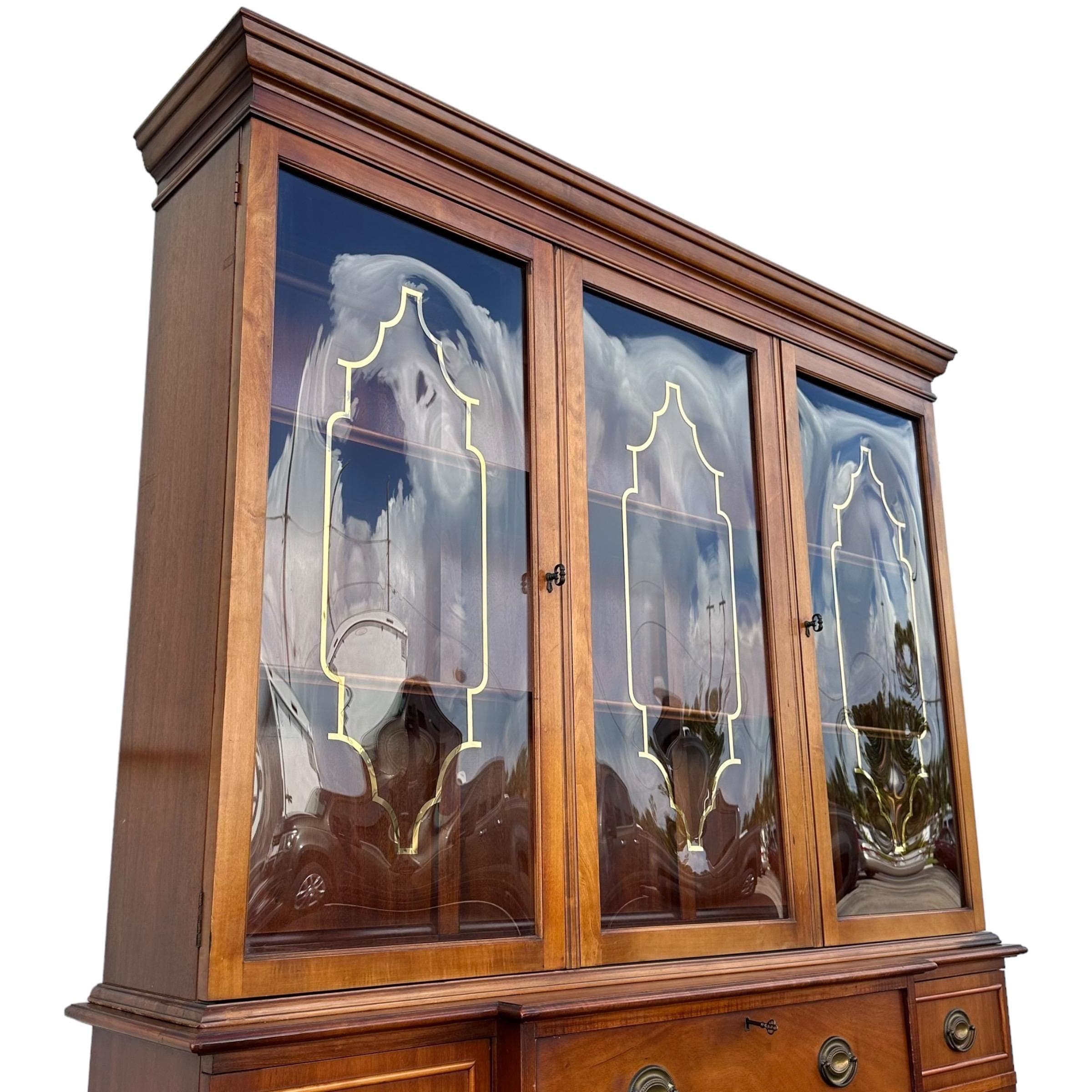 Vintage Cabinet with Gold Pagoda Bubble Glass Doors & Skeleton Key - Georgian Style Wood Butler’s Hutch Breakfront China Domed Display Case - Thumbnail 9