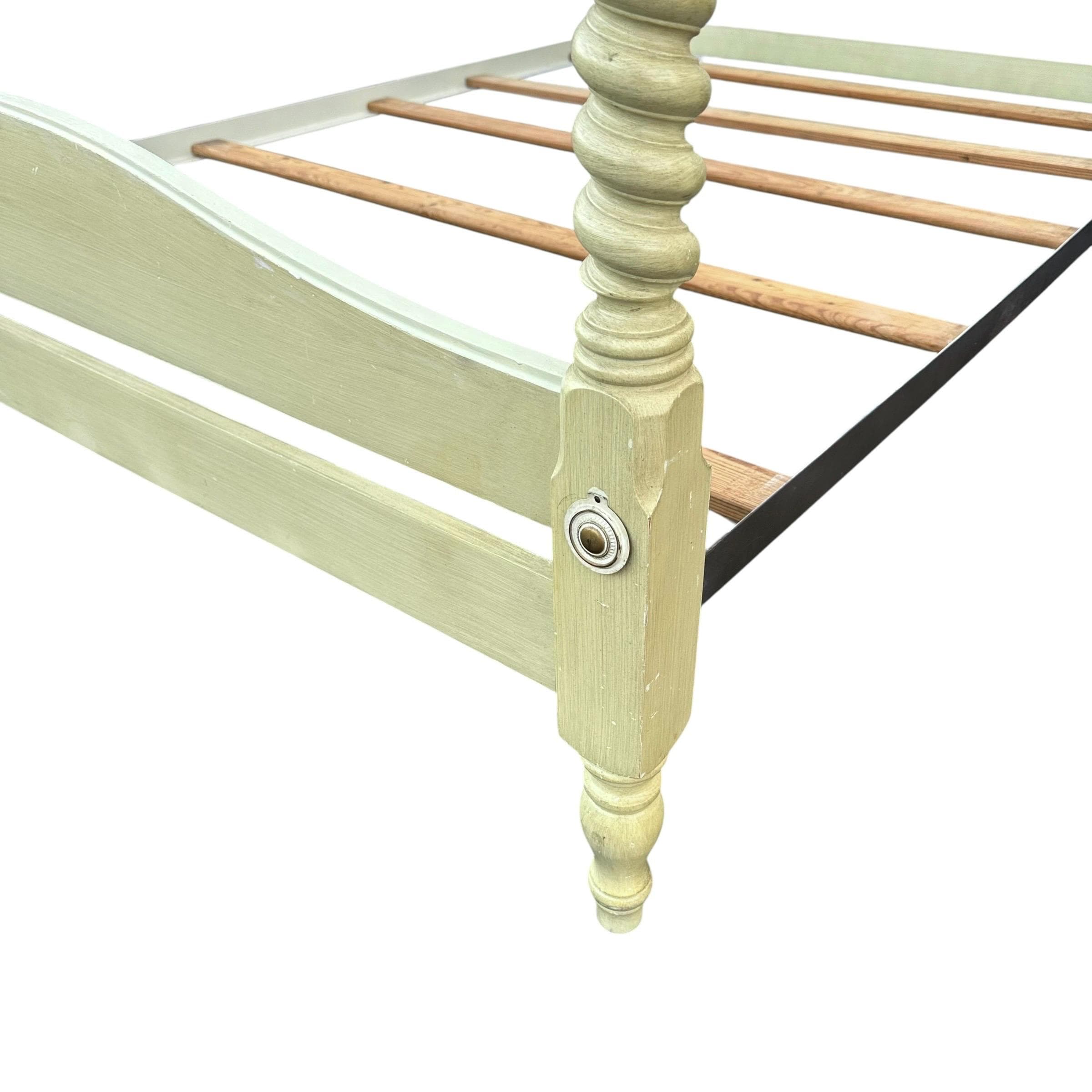 Rare Henry Link Full 4 Poster Bed - Vintage Green, Unique Spiral Carved Posts, Elegant Finials, Scalloped Spindle Back, Solid Wood - Thumbnail 6