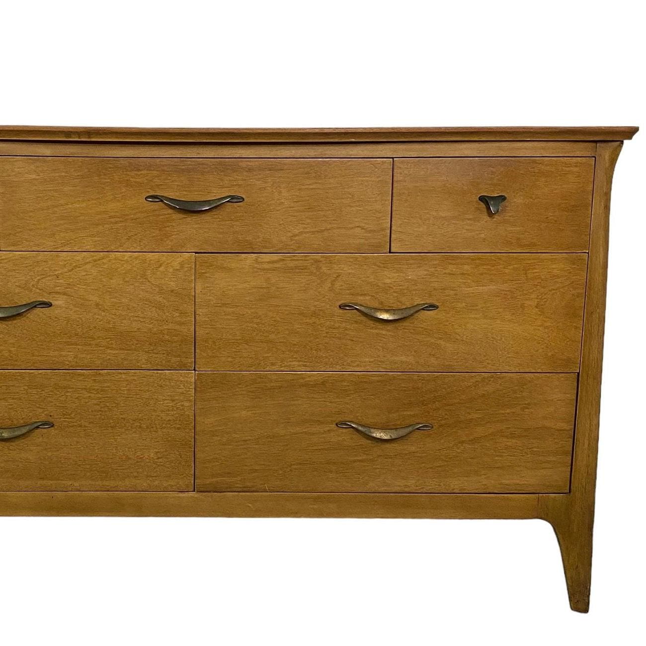 Vintage Mid Century Modern Drawer Pull by Drexel Dateline - Original 1950s MCM Hardware Replacement for Dresser, Credenza, or China Cabinet - Thumbnail 3