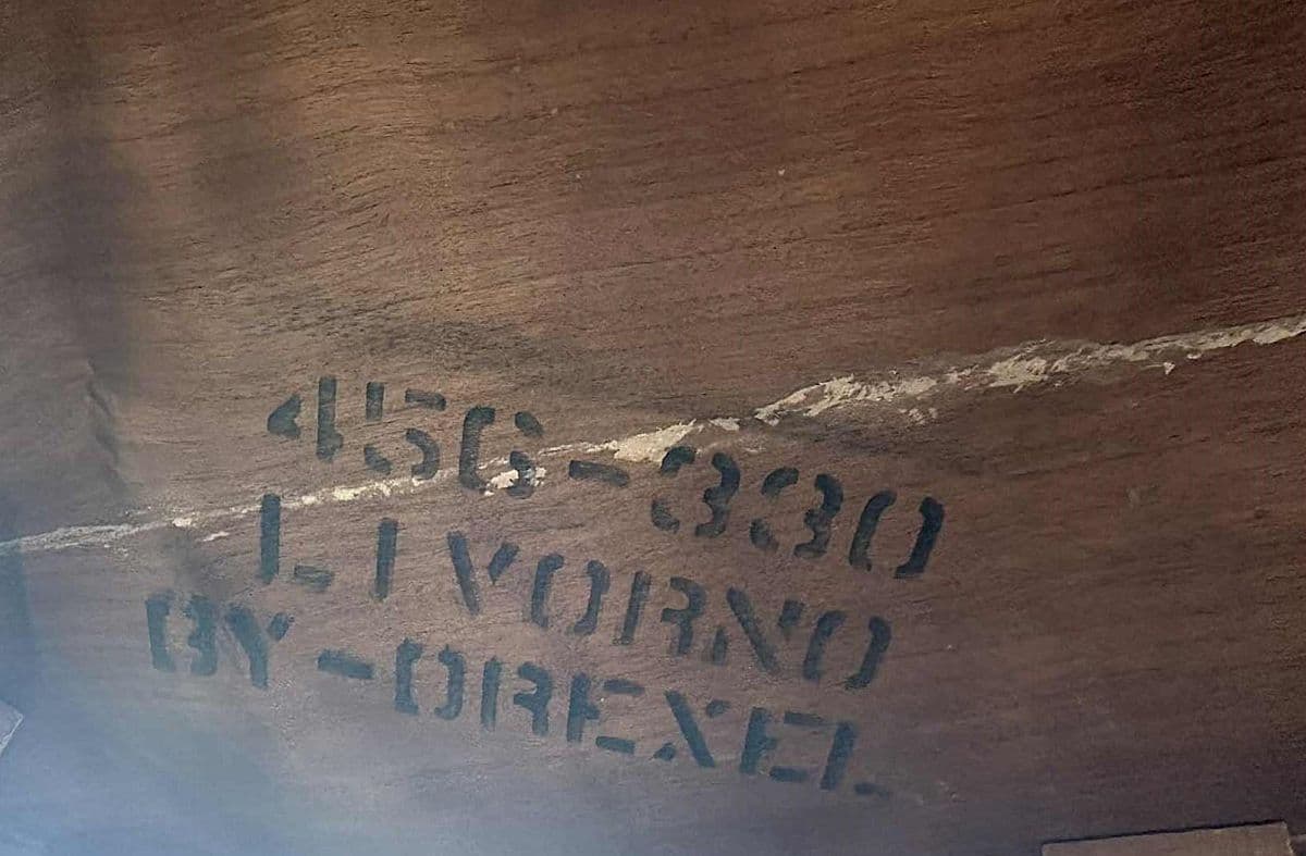 Drexel ‘Livorno’ Italian Neoclassical Pecan Wood Dining Table - 102” Fully Extended and 6 Chairs - Made in 1968 - Thumbnail 13