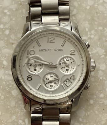 Michael Kors Women's Runway Silver-Tone Watch MK5076 38mm - Thumbnail 2