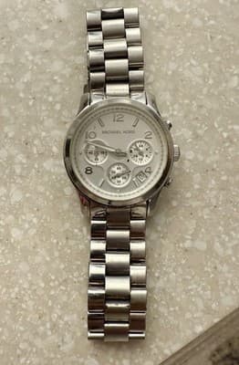Michael Kors Women's Runway Silver-Tone Watch MK5076 38mm - Thumbnail 4