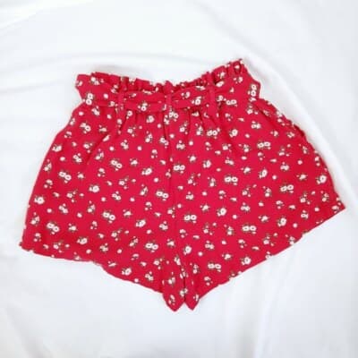 Hollister Floral High-Waisted Shorts S Red White Print Paper Bag Waist Relaxed - Thumbnail 2