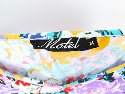 NWOT Motel Urban Outfitters 90s Off-The-Shoulder Floral Mini Dress M - Thumbnail 6