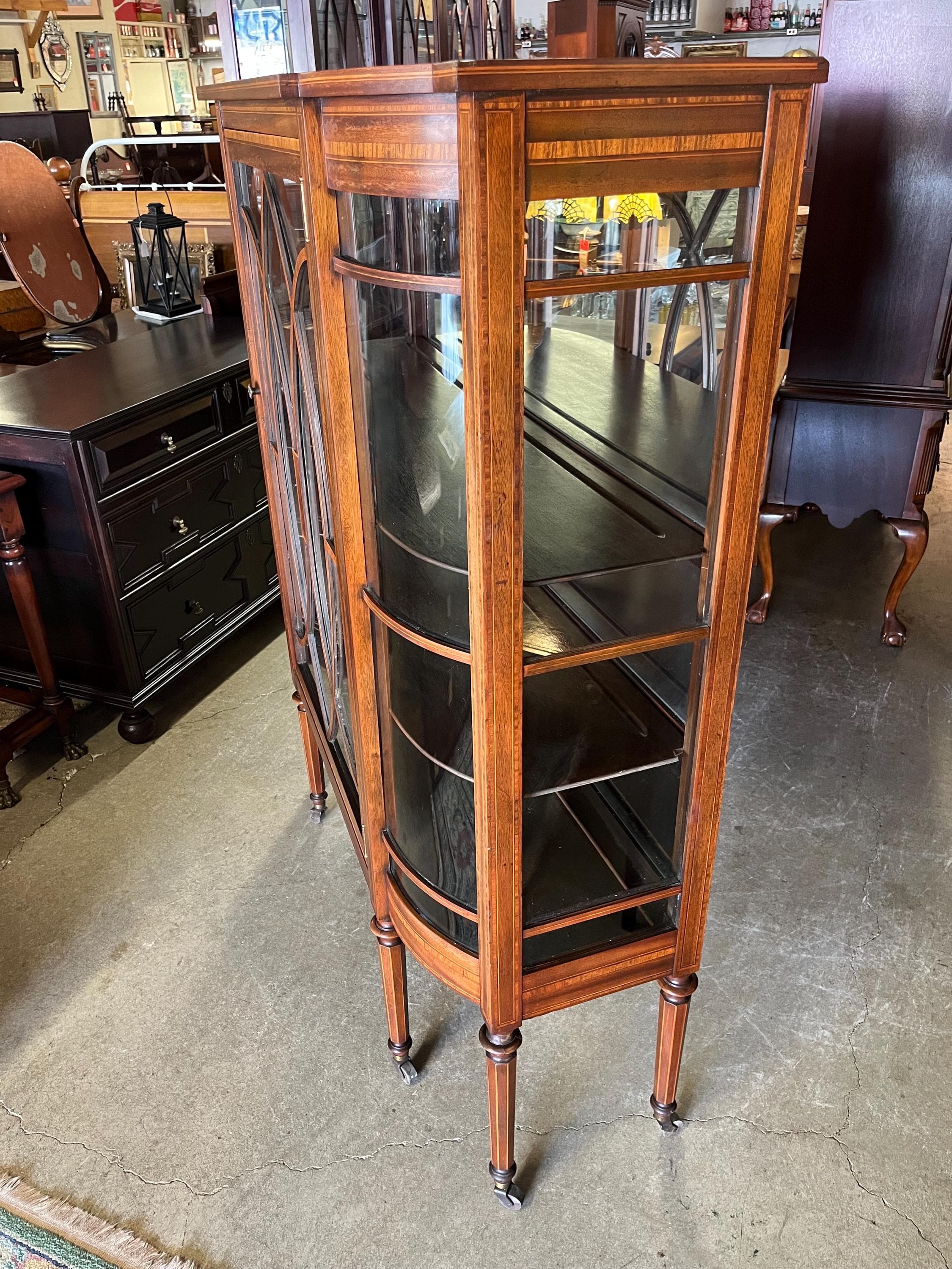 Antique Berkey and Gay Sheraton Style Cabinet - Thumbnail 15