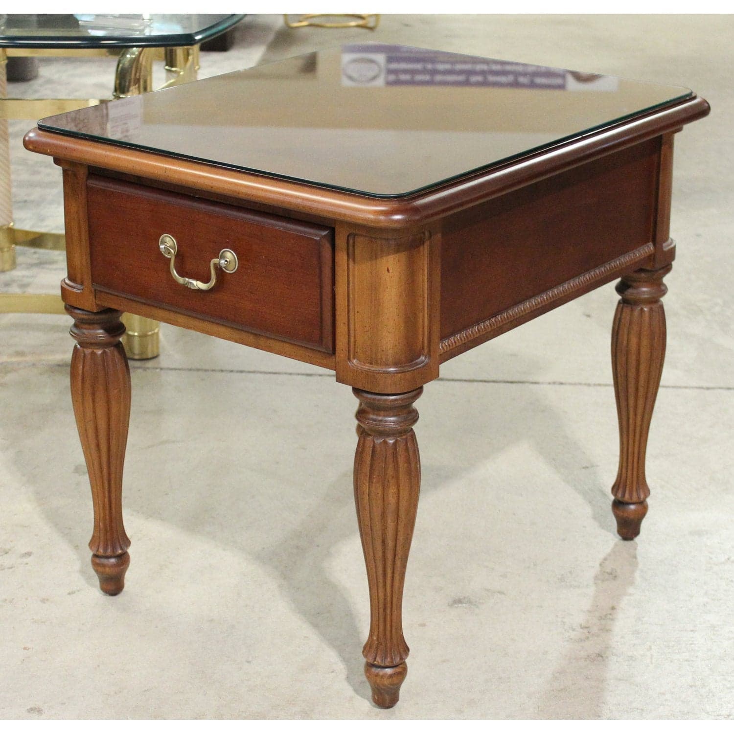 Thomasville End Table w/Protective Glass - Thumbnail 4