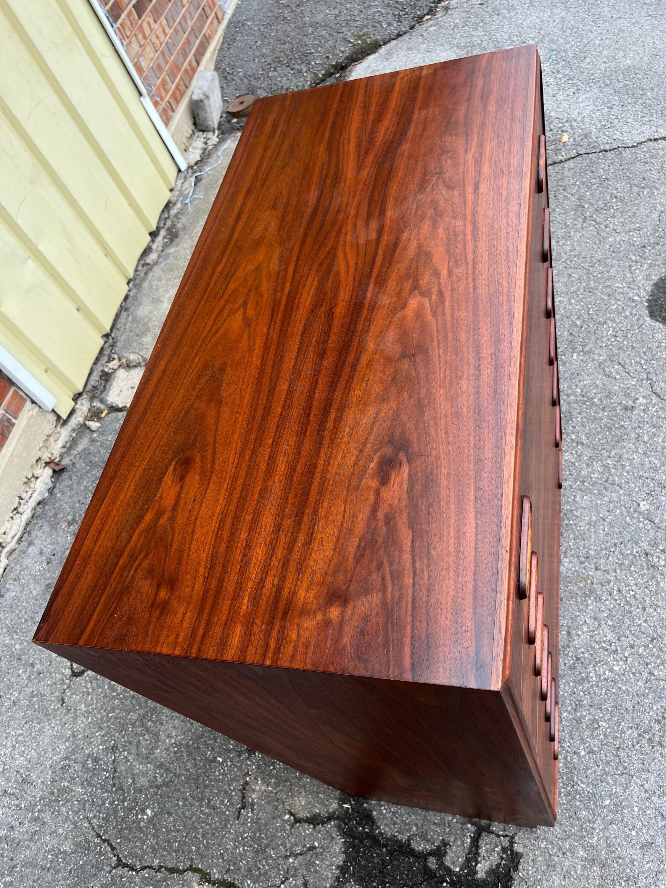 Founders MCM Walnut Chest of Drawers - Danish Style - Thumbnail 10