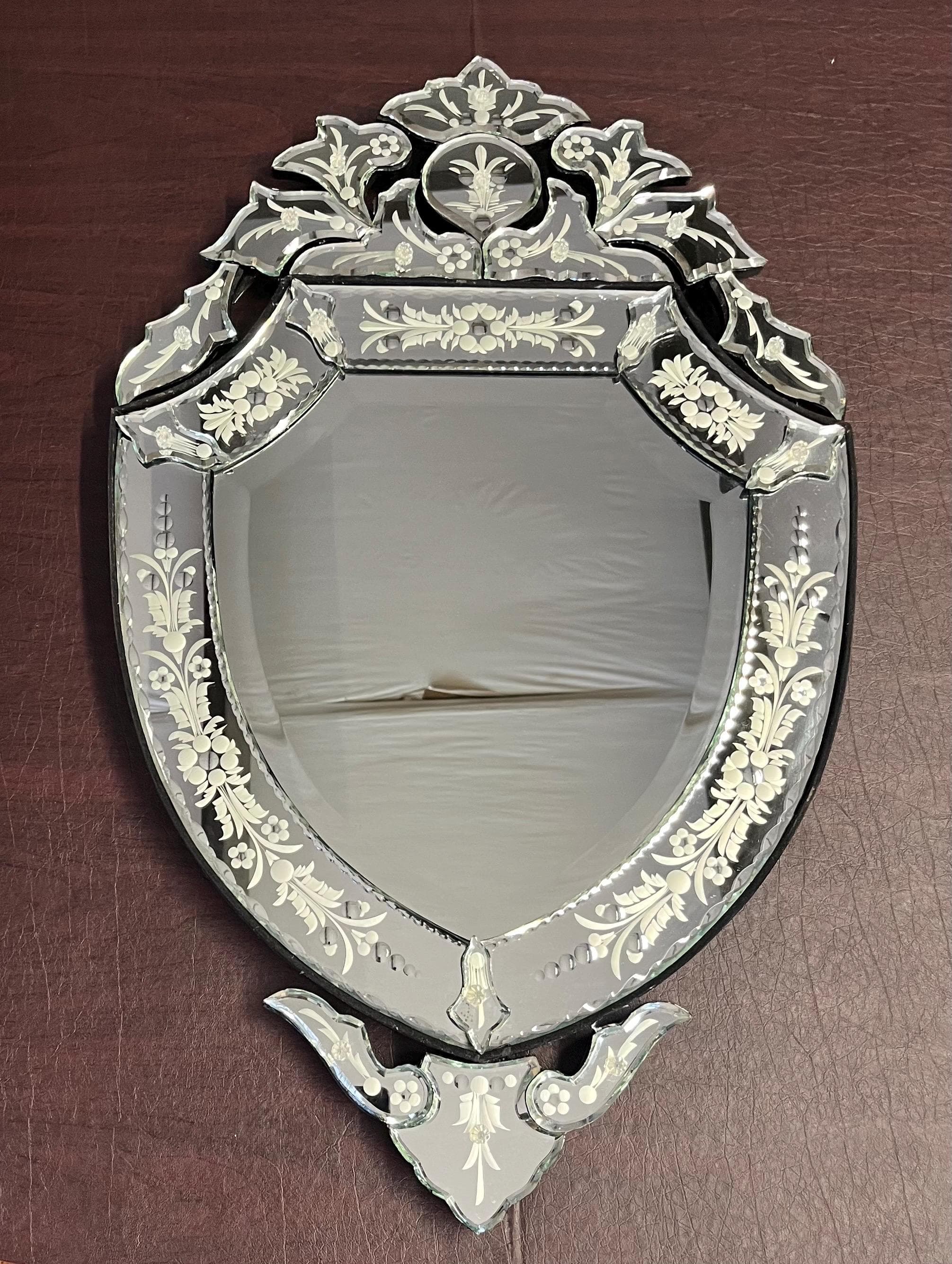 Venetian-Style Etched Glass Mirror With Beveled Crest - Thumbnail 3