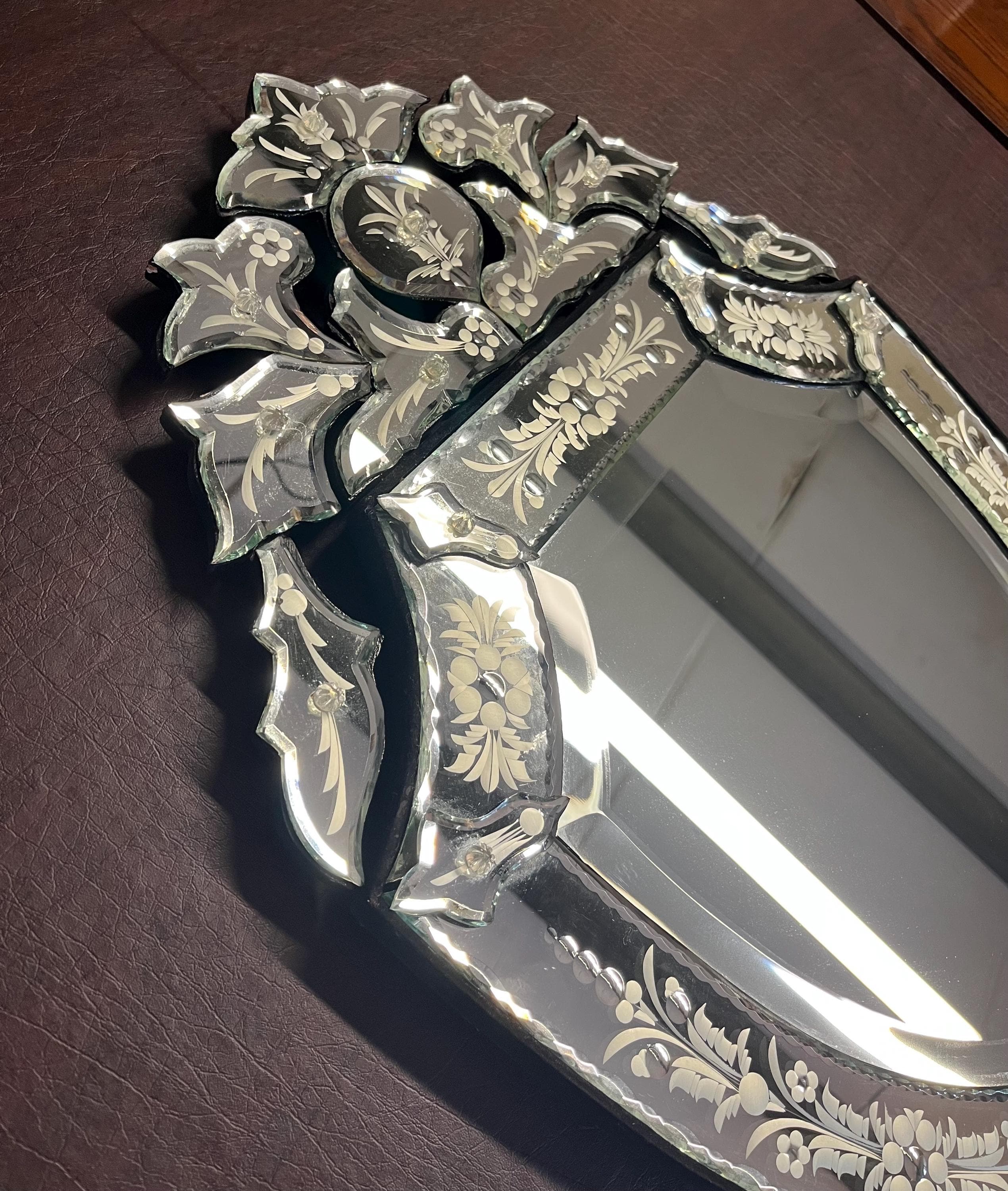 Venetian-Style Etched Glass Mirror With Beveled Crest - Thumbnail 4