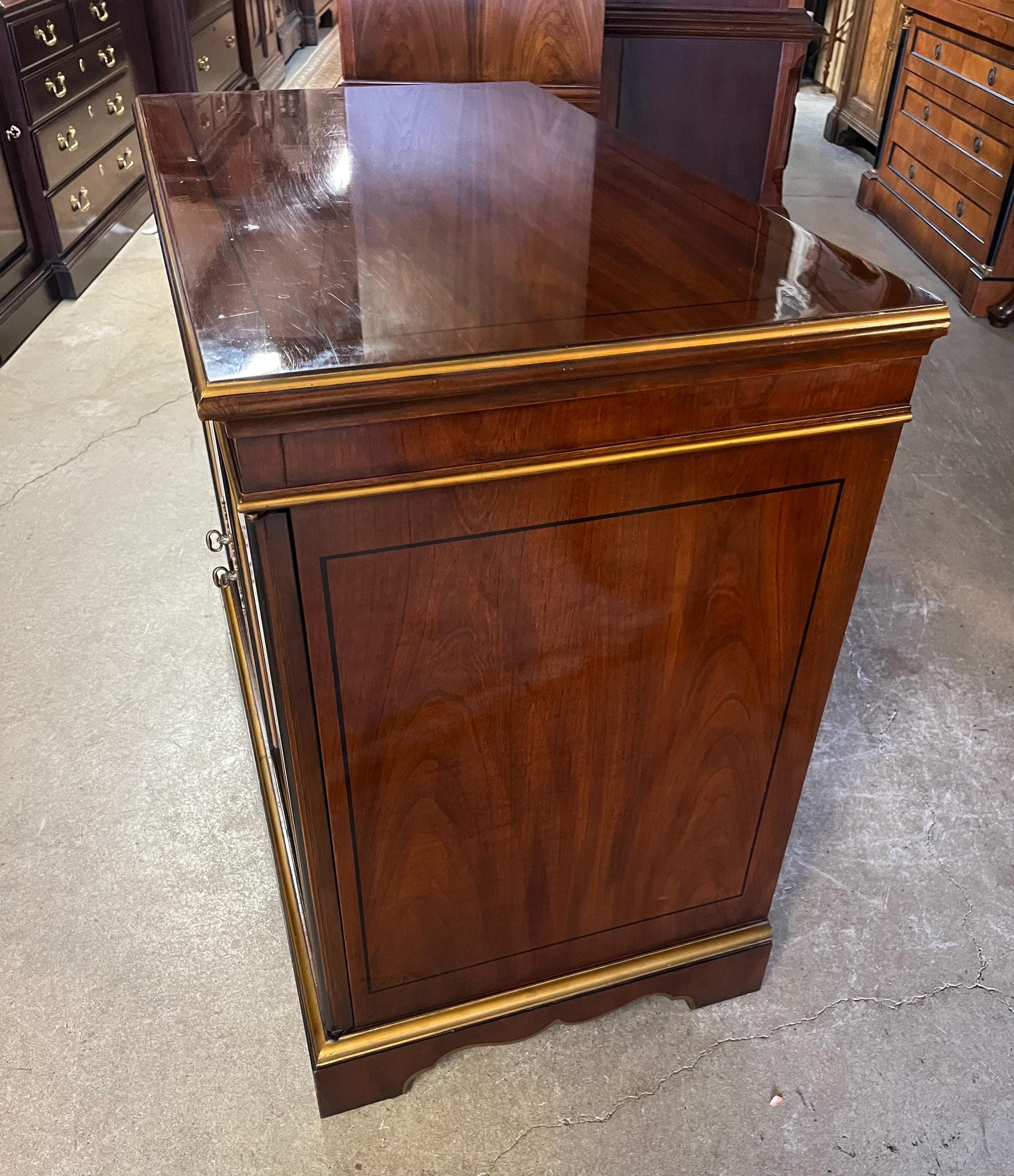 Drexel Heritage "Et Cetera" Cabinet - Thumbnail 3