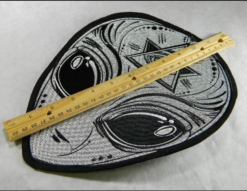 Large Alien Embroidered Patch – All Seeing Eye, Iron-On UFO Design - Thumbnail 2