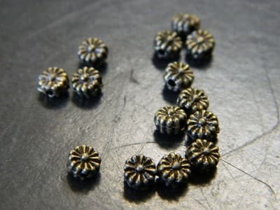 4.5MM Bronze Tibetan Style Flat Round Flower Spacer Beads - 50 Beads Per Order - Thumbnail 3