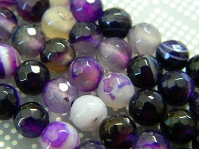 6mm Grade A Natural 6mm Round Madagascar Agate Beads - Faceted Purple - Image 1