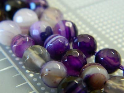 6mm Grade A Natural 6mm Round Madagascar Agate Beads - Faceted Purple - Thumbnail 3