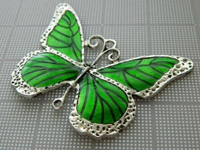 64MM Large Grass Green Butterfly Statement Pendant - Silver & Green Antiqued - Thumbnail 2