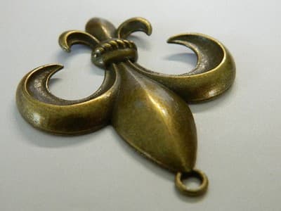 64MM Satin Smooth Bronze Fleur De Lis Statement Pendant- New Orleans Style - Thumbnail 7