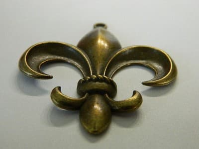 64MM Satin Smooth Bronze Fleur De Lis Statement Pendant- New Orleans Style - Thumbnail 5