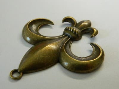 64MM Satin Smooth Bronze Fleur De Lis Statement Pendant- New Orleans Style - Thumbnail 8