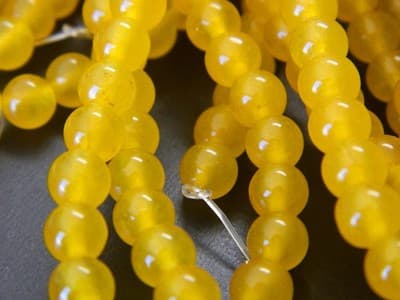 6MM Round Malaysia Quartz "Jade" Tangerine Orange - Medium Tangerine - Image 1