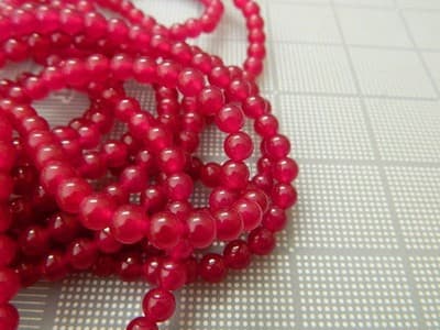 6MM Round Malaysia Quartz "Jade" Violet Plum-Medium Violet Red/Purple - Thumbnail 2